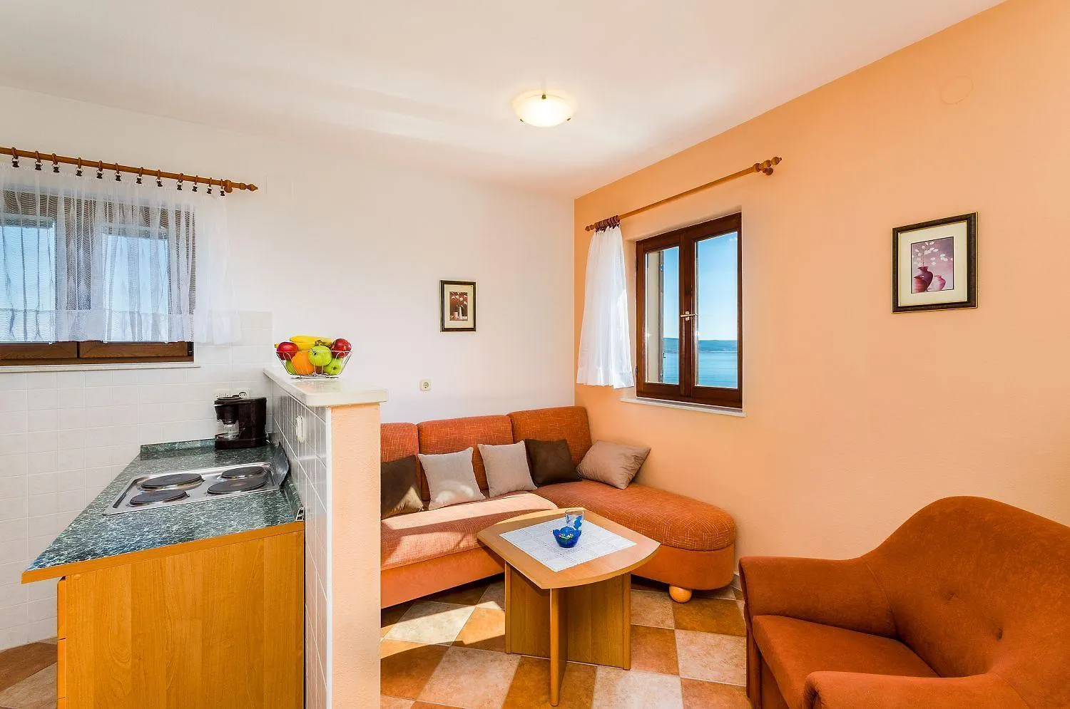 Helles Apartment Mit Traumhaften Meerblick, Grill Und Nur 500 Meter Zum Strand Dramalj
