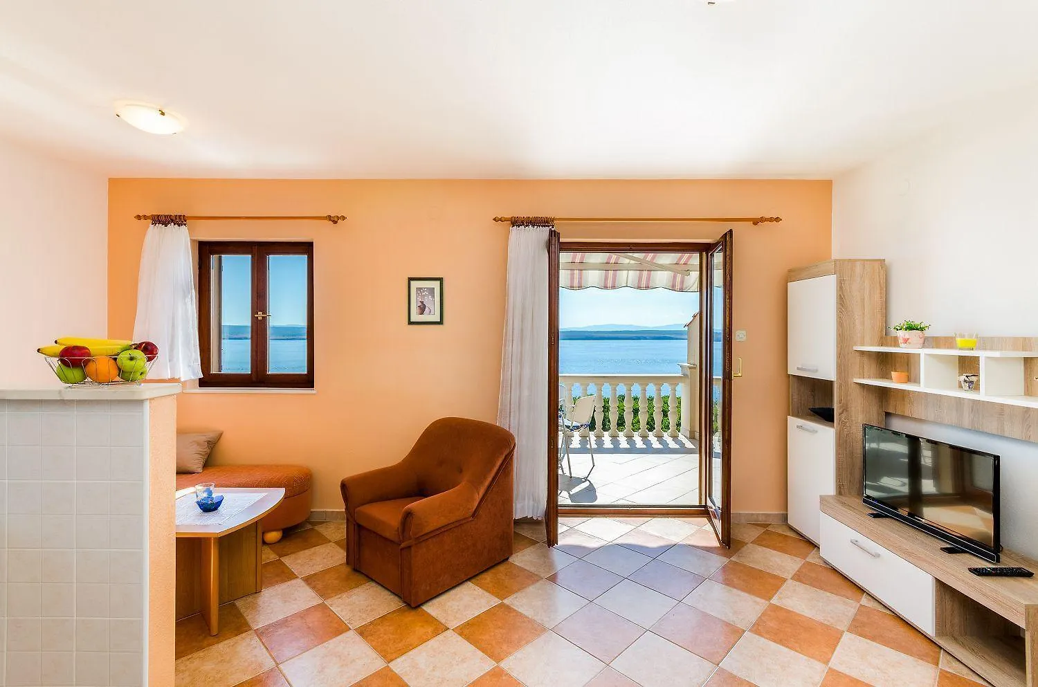 Helles Apartment Mit Traumhaften Meerblick, Grill Und Nur 500 Meter Zum Strand Dramalj