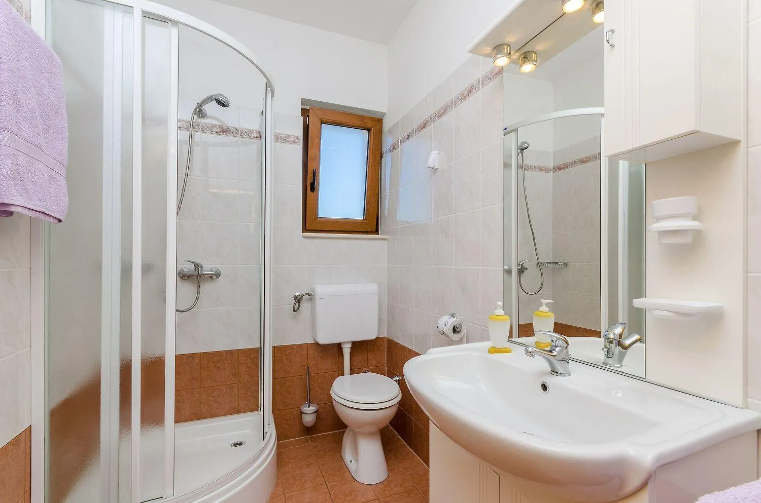 Helles Apartment Mit Traumhaften Meerblick, Grill Und Nur 500 Meter Zum Strand Dramalj Croatia