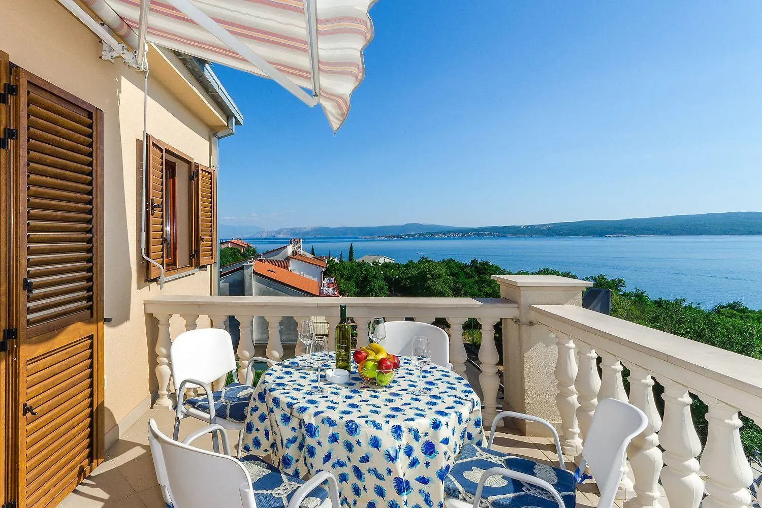 Helles Apartment Mit Traumhaften Meerblick, Grill Und Nur 500 Meter Zum Strand Dramalj